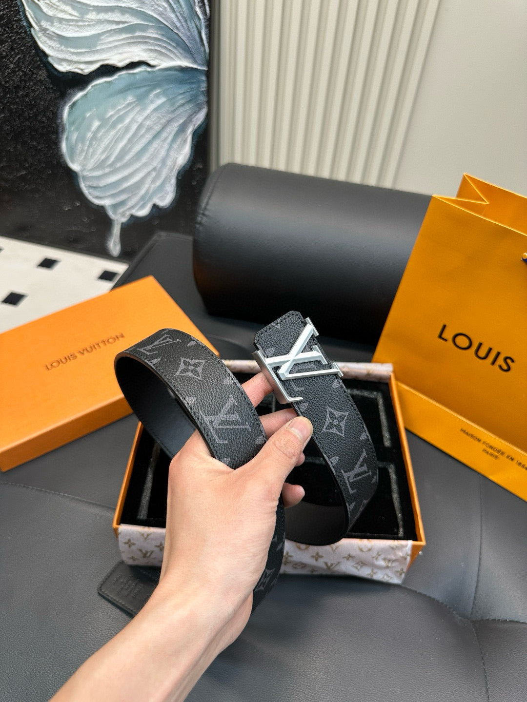 LV Silver and black double-buttoned suit