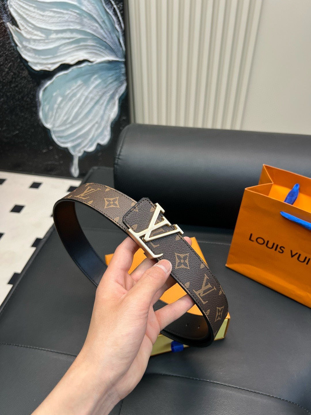 Lv Classic patterns, fashionable and casual style