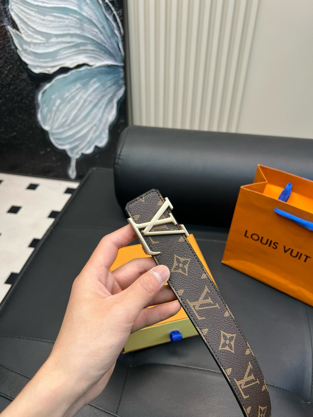 Lv Classic patterns, fashionable and casual style