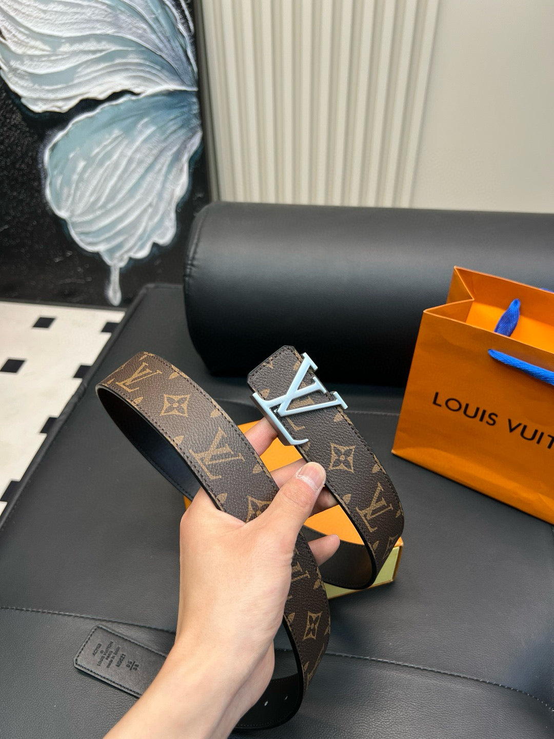 Lv Classic patterns, fashionable and casual style