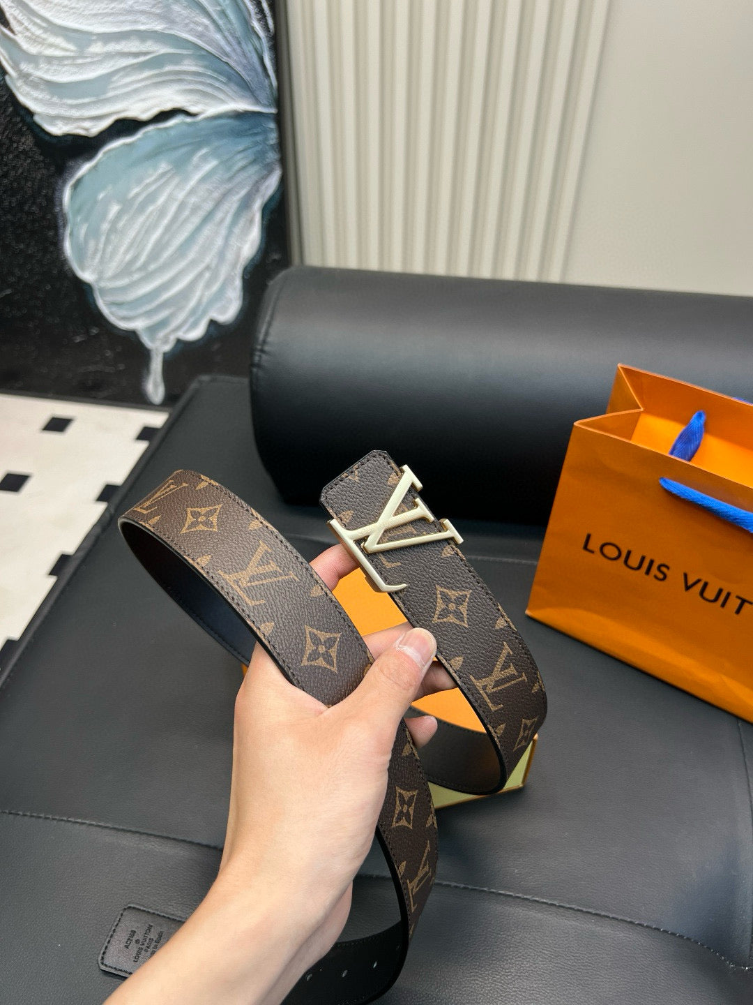 Lv Classic patterns, fashionable and casual style